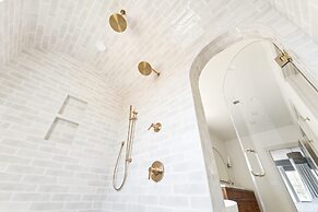 Windward House by Avantstay Walk to Beach Restaurants Saltwater Pool