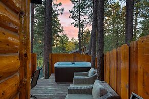 Forest Road by Avantstay Group Cabin w Hot Tub Minutes to the Lake