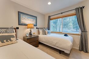 Westlake Cabin by Avantstay Hot Tub Near Skiing Walk to Restaurants La