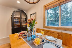 Westlake Cabin by Avantstay Hot Tub Near Skiing Walk to Restaurants La