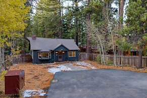 Westlake Cabin by Avantstay Hot Tub Near Skiing Walk to Restaurants La