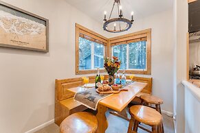 Westlake Cabin by Avantstay Hot Tub Near Skiing Walk to Restaurants La