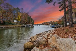 The Grand on Greenbay-7 Bedrooms Sleeps 21 Modern new Build