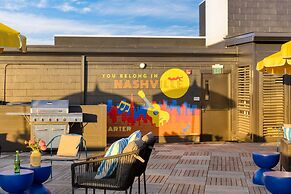 The Carter 401 by Avantstay 4BR Balcony