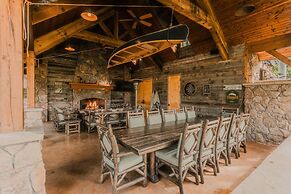 Twin Creeks Ranch Luxury Aspen Group Retreat 25-acres Guest House