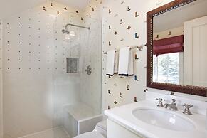 Twin Creeks Ranch Luxury Aspen Group Retreat 25-acres Guest House