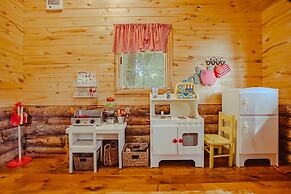 Twin Creeks Ranch Luxury Aspen Group Retreat 25-acres Guest House