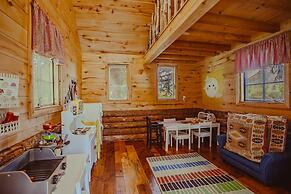 Twin Creeks Ranch Luxury Aspen Group Retreat 25-acres Guest House