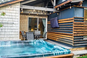 Riverfront Bend by Avantstay Private Dock Kayaks Large Yard w Views Ho