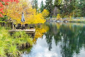 Riverfront Bend by Avantstay Private Dock Kayaks Large Yard w Views Ho