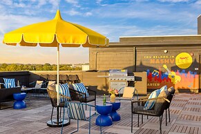 The Carter 406 by Avantstay Mins to Downtown