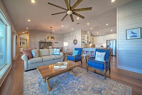 Blue Marlin at Trout Street Balcony w Marina Views Walk to Port A Nigh