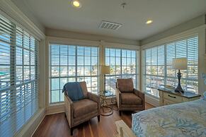 Blue Marlin at Trout Street Balcony w Marina Views Walk to Port A Nigh