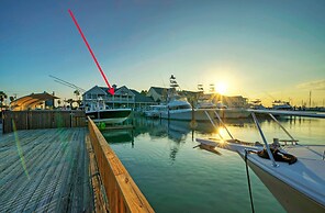 Blue Marlin at Trout Street Balcony w Marina Views Walk to Port A Nigh