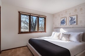 Gable by Avantstay Beautiful 3 5 Acre Oasis w Gorgeous Views Pool Hot 