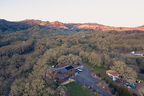 Gable by Avantstay Beautiful 3 5 Acre Oasis w Gorgeous Views Pool Hot 