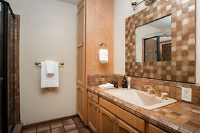 Gable by Avantstay Beautiful 3 5 Acre Oasis w Gorgeous Views Pool Hot 