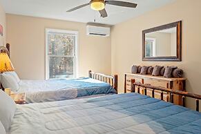 Stephen Way by Avantstay Hot Tub Game Room Albrightsville