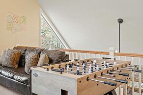 Stephen Way by Avantstay Hot Tub Game Room Albrightsville