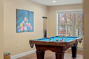 Stephen Way by Avantstay Hot Tub Game Room Albrightsville