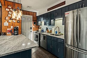 Mountain Magic by Avantstay Firepit Game Room - Pool Table Foosball