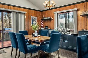 Mountain Magic by Avantstay Firepit Game Room - Pool Table Foosball