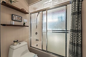 Mountain Magic by Avantstay Firepit Game Room - Pool Table Foosball