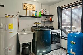 Mountain Magic by Avantstay Firepit Game Room - Pool Table Foosball