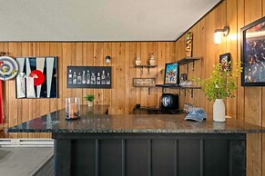 Mountain Magic by Avantstay Firepit Game Room - Pool Table Foosball