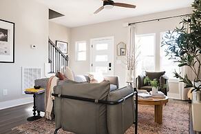 Stapleton Mcgraw by Avantstay 2 Units Sleeps 16 Spacious Home in Nashv