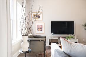 Stapleton Mcgraw by Avantstay 2 Units Sleeps 16 Spacious Home in Nashv