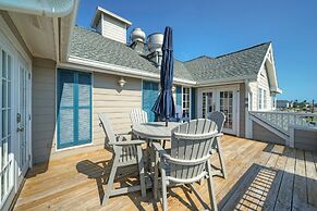 Dolphin at Trout Street Queen Suite w Kitchenette Marina-front Patio