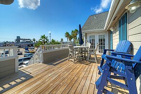 Dolphin at Trout Street Queen Suite w Kitchenette Marina-front Patio