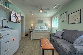 Dolphin at Trout Street Queen Suite w Kitchenette Marina-front Patio