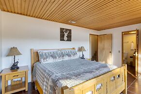 Viewtopia by Avantstay Lakefront Views Hot Tub