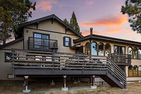 Viewtopia by Avantstay Lakefront Views Hot Tub