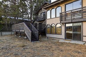Viewtopia by Avantstay Lakefront Views Hot Tub