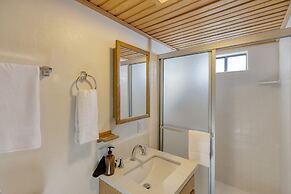 Viewtopia by Avantstay Lakefront Views Hot Tub