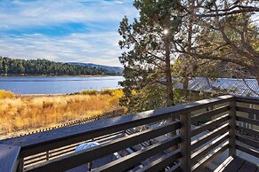 Viewtopia by Avantstay Lakefront Views Hot Tub
