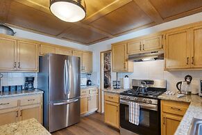 Viewtopia by Avantstay Lakefront Views Hot Tub