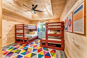 Grand Timber by Avantstay Indoor Pool Sauna Sports Court Game Room Mor