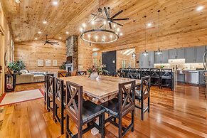 Grand Timber by Avantstay Indoor Pool Sauna Sports Court Game Room Mor