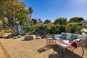 Hummingbird Haven by Avantstay Dog-friendly Near the Beach Huge Yard H