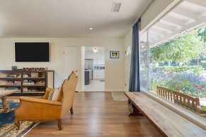 Hummingbird Haven by Avantstay Dog-friendly Near the Beach Huge Yard H