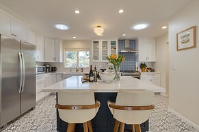 Hummingbird Haven by Avantstay Dog-friendly Near the Beach Huge Yard H