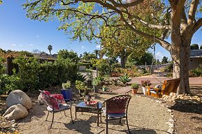 Hummingbird Haven by Avantstay Dog-friendly Near the Beach Huge Yard H