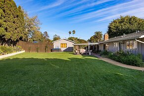 Hummingbird Haven by Avantstay Dog-friendly Near the Beach Huge Yard H