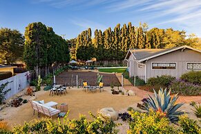 Hummingbird Haven by Avantstay Dog-friendly Near the Beach Huge Yard H