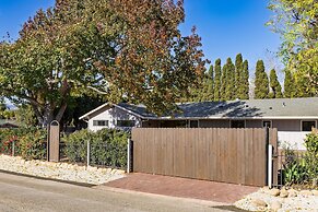 Hummingbird Haven by Avantstay Dog-friendly Near the Beach Huge Yard H