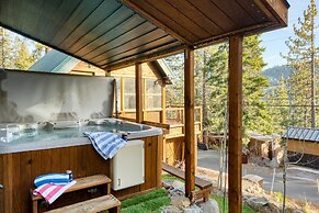 Denton by Avantstay Hot Tub Enclosed Deck w Fire Pit Near Skiing Lake